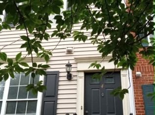 4 Colgate Dr, Newark, NJ 07103