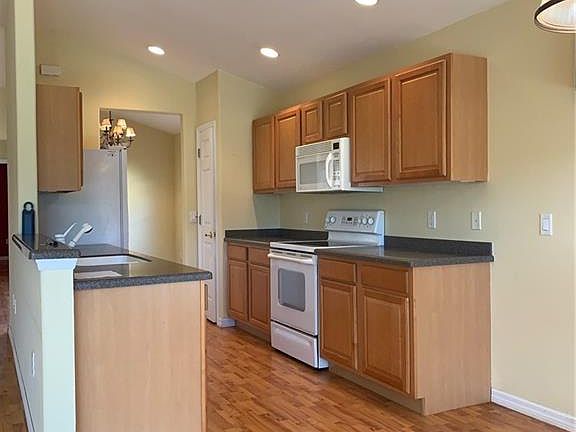 4th image of 10087 Colonial Country Club Blvd