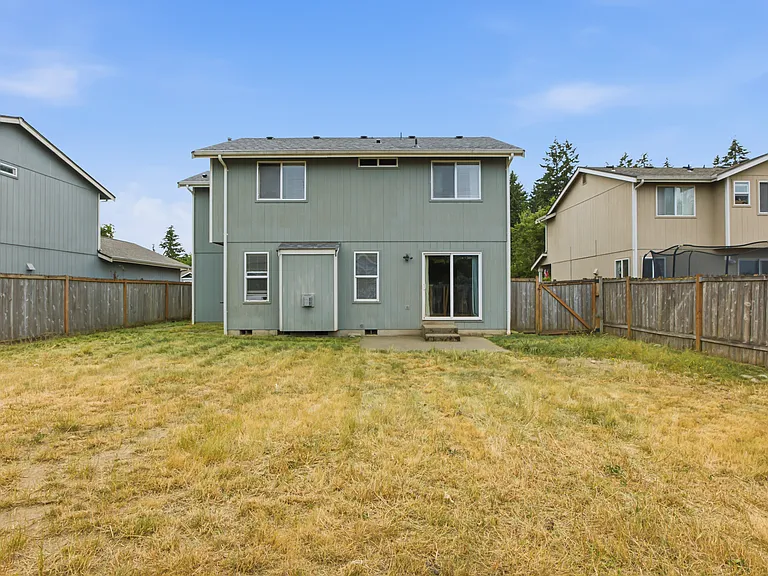 3815 184th St E — Photo 3