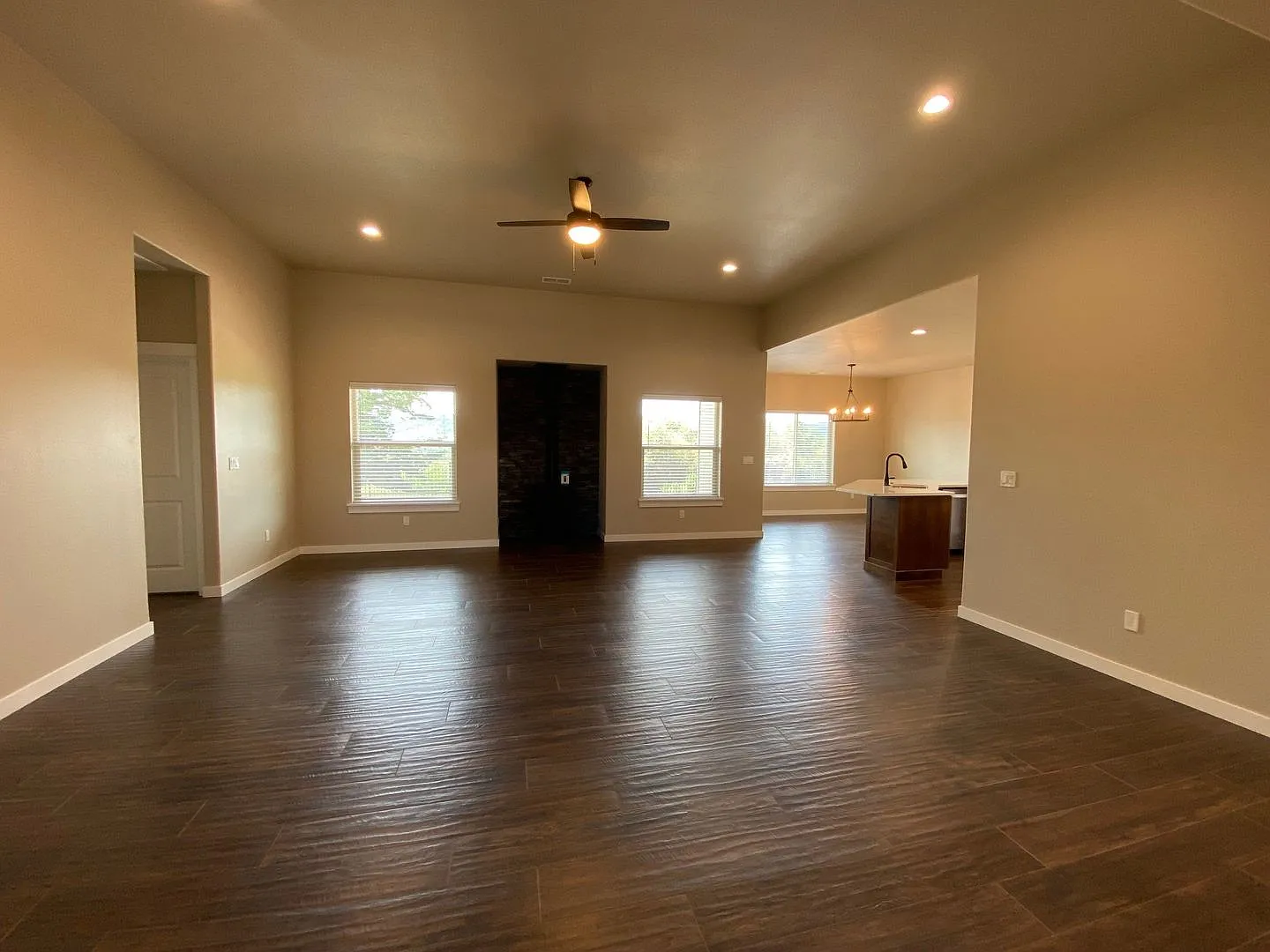 ~Beautiful Brand New Home in Sutherlin~ — Photo 2