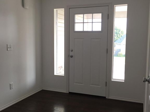 2nd image of 1829 Nova Ln