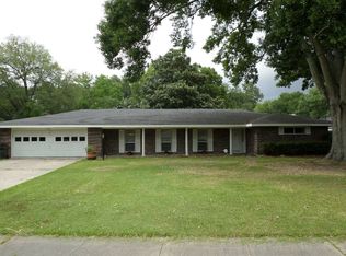 1308 Jefferson Dr, Lake Charles, LA 70605