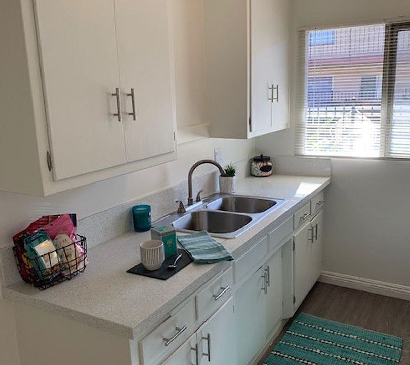 1st image of 1455 N Los Robles Ave #C