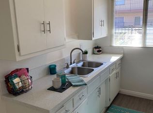 1455 N Los Robles Ave #C, Pasadena, CA 91104