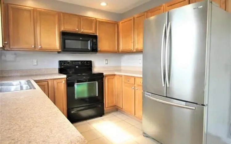 428 Greathouse Dr — Photo 9