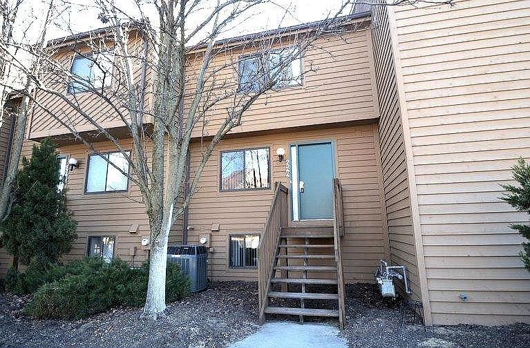 1st image of 9366 Hunters Creek Dr