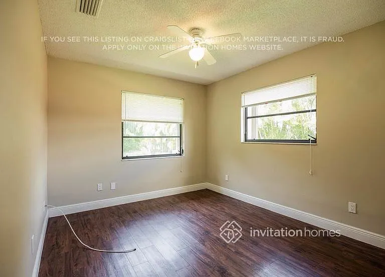 2212 Viscaya Pkwy — Photo 13