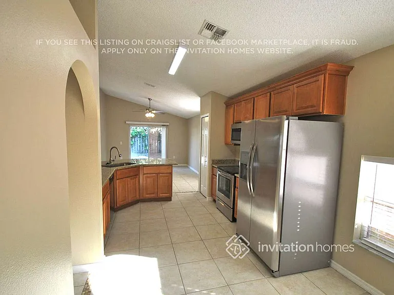6879 Raccoon Ct — Photo 4