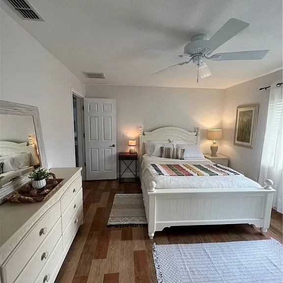 852 NE 7th Pl — Photo 16