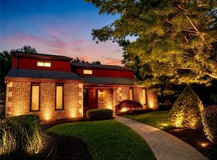 1147 Oakwood Dr, Clairton, PA 15025