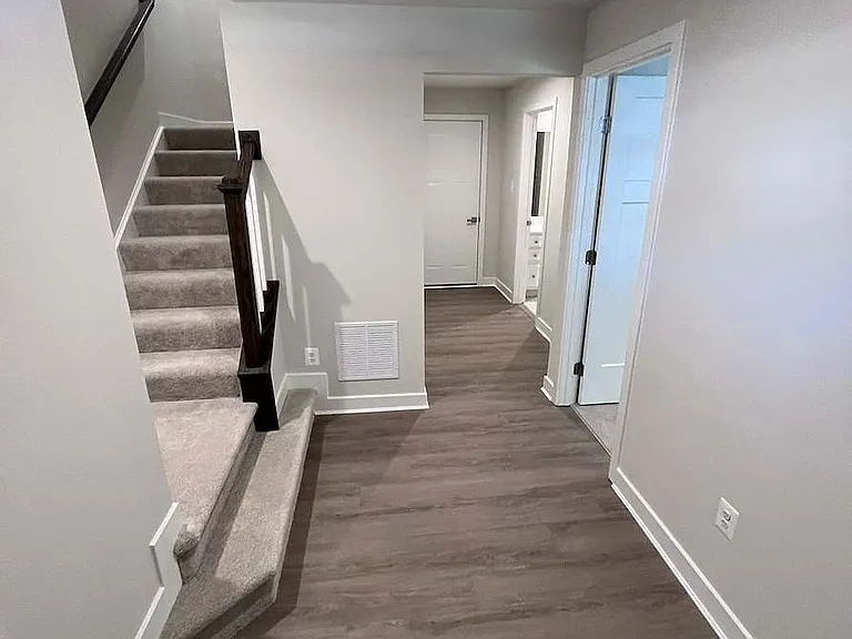 828 New Castle Landing Dr — Photo 2
