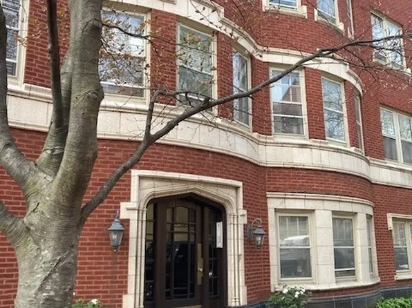 725 Erie St APT 1D, Oak Park, IL 60302