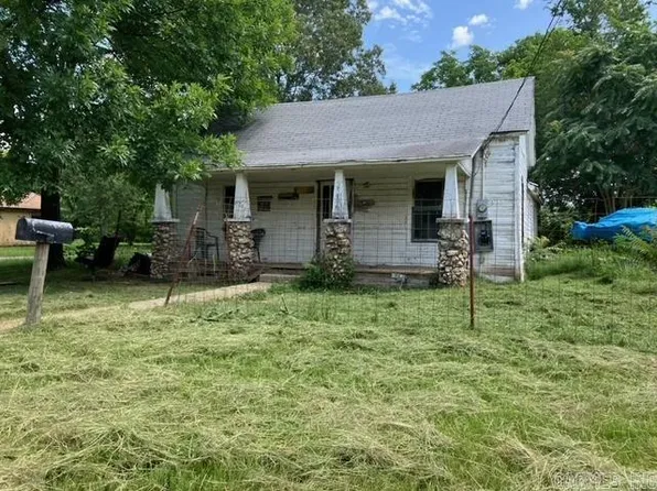 1000 3rd St, Mena, AR 71953