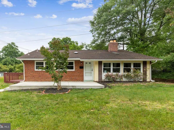 4527 Roundhill Rd, Alexandria, VA 22310