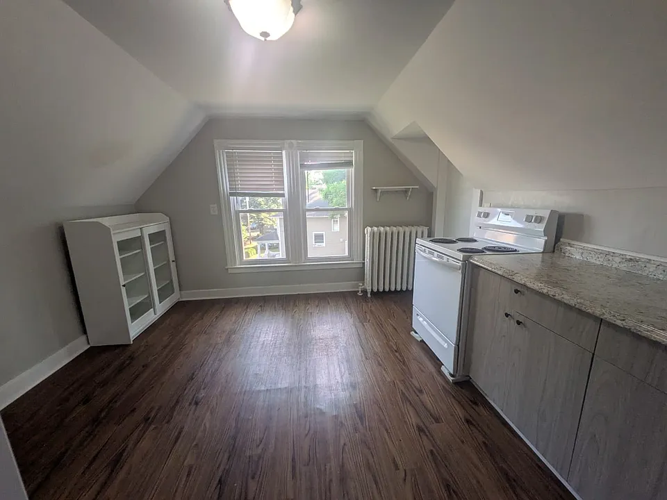 172 Fountain St #3A