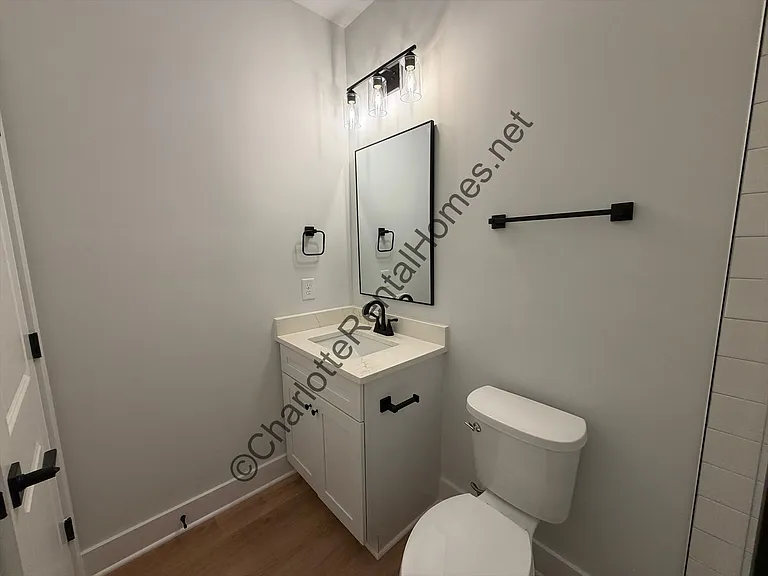 2144 Hartford Dr — Photo 13