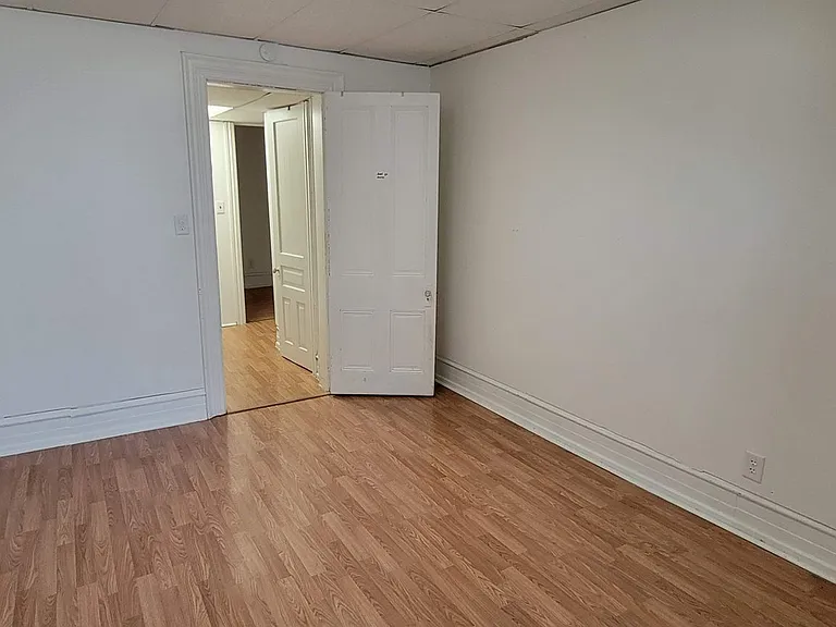 Main 511 — Photo 14