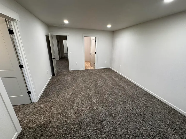 602 W Salnave Rd — Photo 6