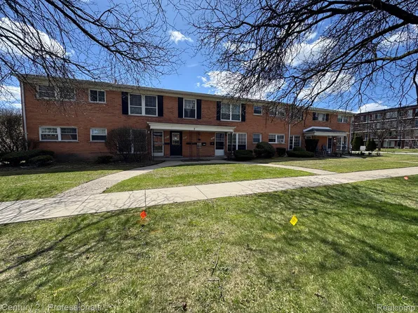 2817 W Thirteen Mile Rd #1, Royal Oak, MI 48073