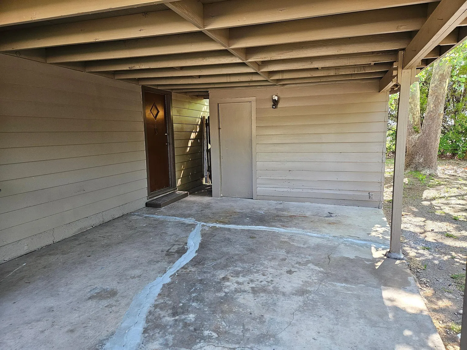 2 bed, 750 sqft, $850 — Photo 2