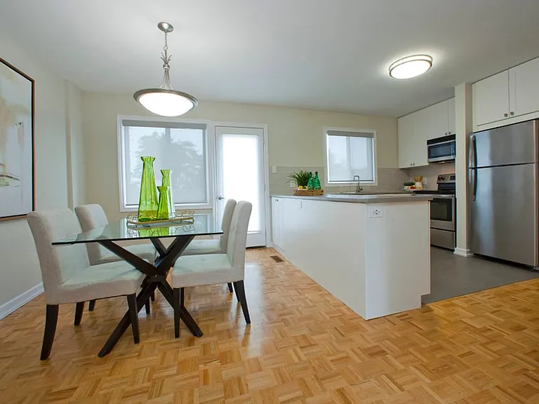 177 Bayview Dr — Photo 1