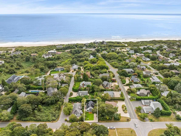 94 Madison Dr, Montauk, NY 11954