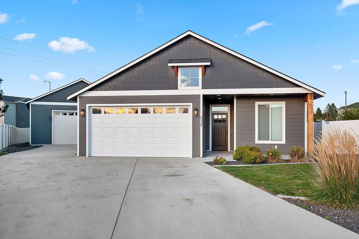 Building Photo - 4115 N Slazenger Ln