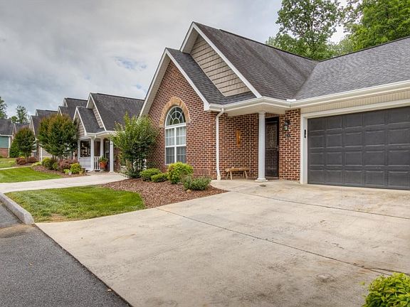 2nd image of 35 Shallowbrook Ln #35