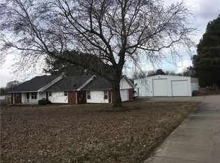 409 Sunnyside Rd, Van Buren, AR 72956