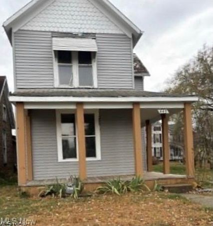 1st image of 445 N 3rd St