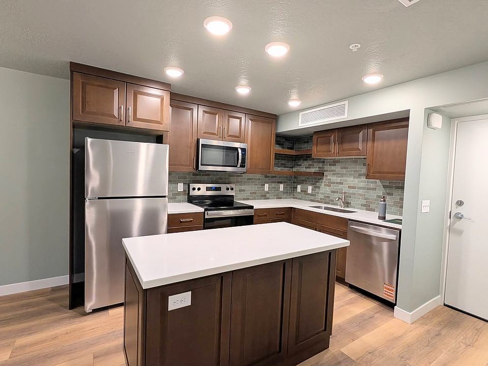 1st image of 1032 E 400 S APT 205B