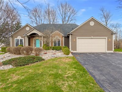 8394 Twin Flowers Rd, Baldwinsville, NY, 13027
