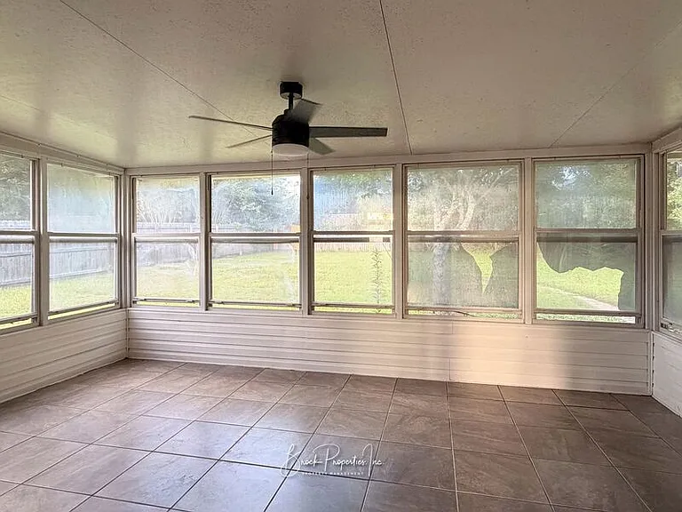 2520 Southern Oaks Dr — Photo 22