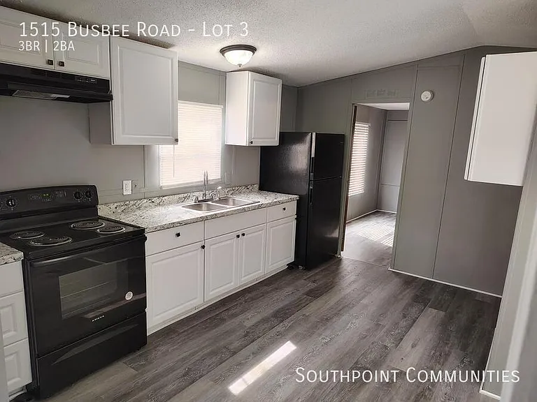 1515 Busbee Rd #3 — Photo 3