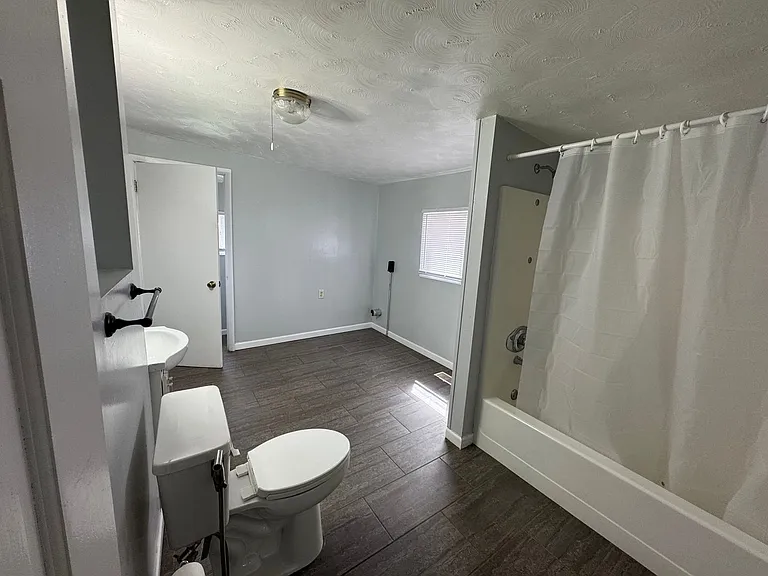 1511 Ripley St — Photo 10