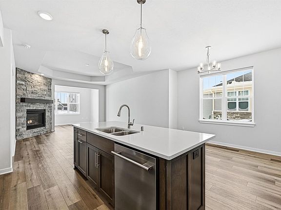 5th image of 1455 Sandhill Lane #2402