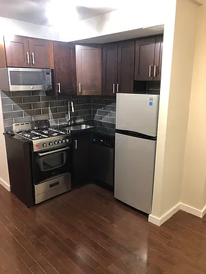 Rented by Reliance Realty Partners LLC  | media 6