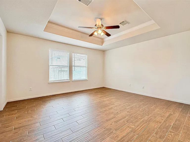 19319 Summer Island Way — Photo 13