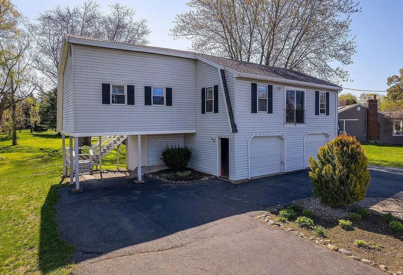 2 bed, 1095 sqft, $2,500 — Photo 1