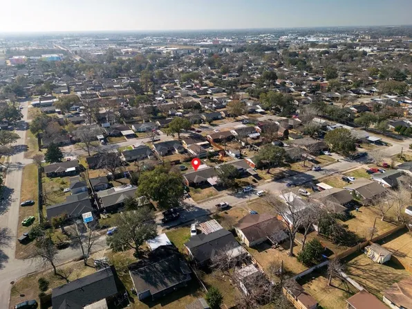 10526 Tolman St, Houston, TX 77034