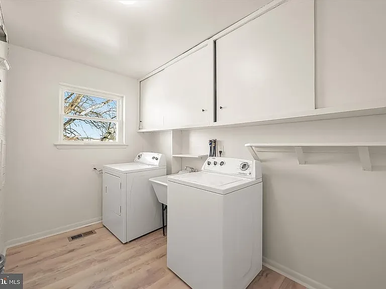 3619 Glengyle Ave #8C — Photo 3