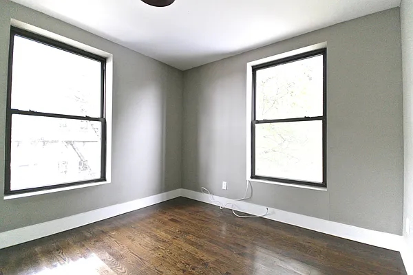 Rented by Rental Solutions Inc | media 23