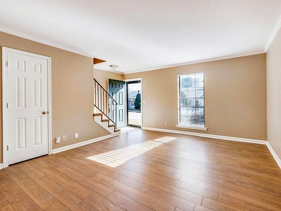 4th image of 102 Academy Sq Unit 102