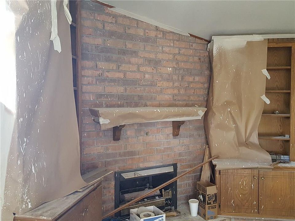 2nd image of 419 S Ash St