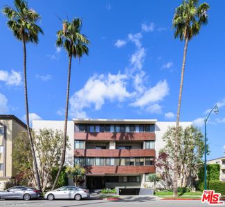 262 N Crescent Dr APT 2B, Beverly Hills, CA, 90210