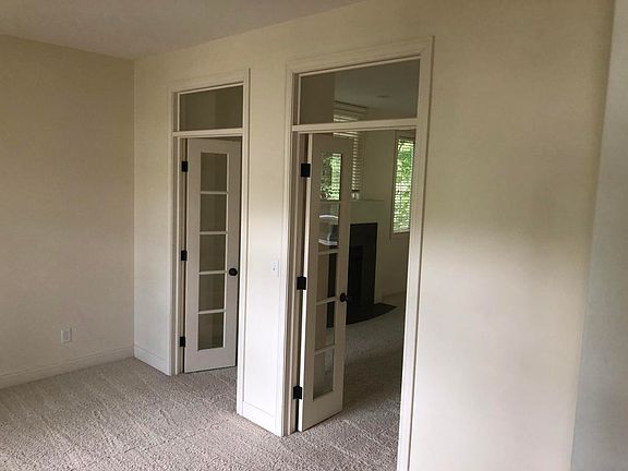 4th image of 14891 Creek Edge Dr
