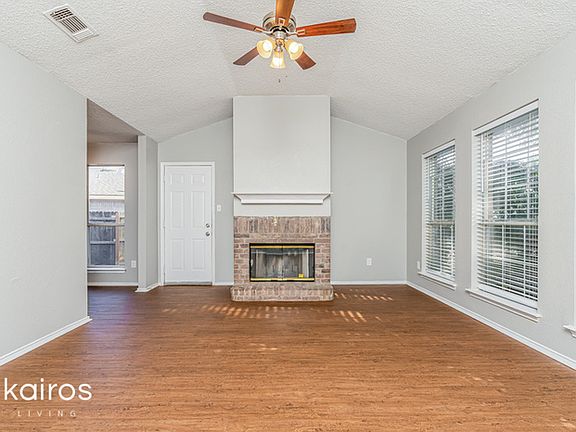 3rd image of 9264 Crimnson Ct