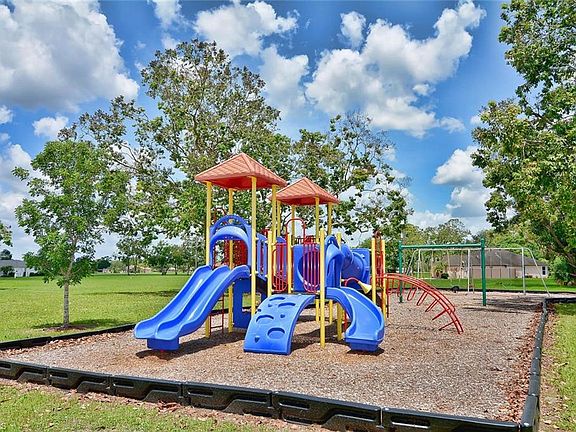 5th image of 16353 Branco Dr