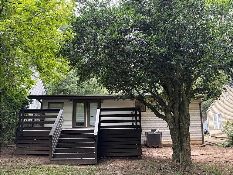 1847 Dorsey Ave — Photo 20
