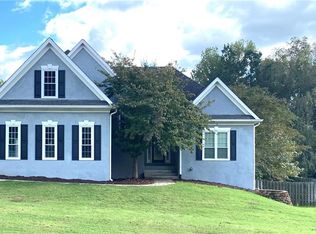 519 Oak Trl, Hampton, GA 30228